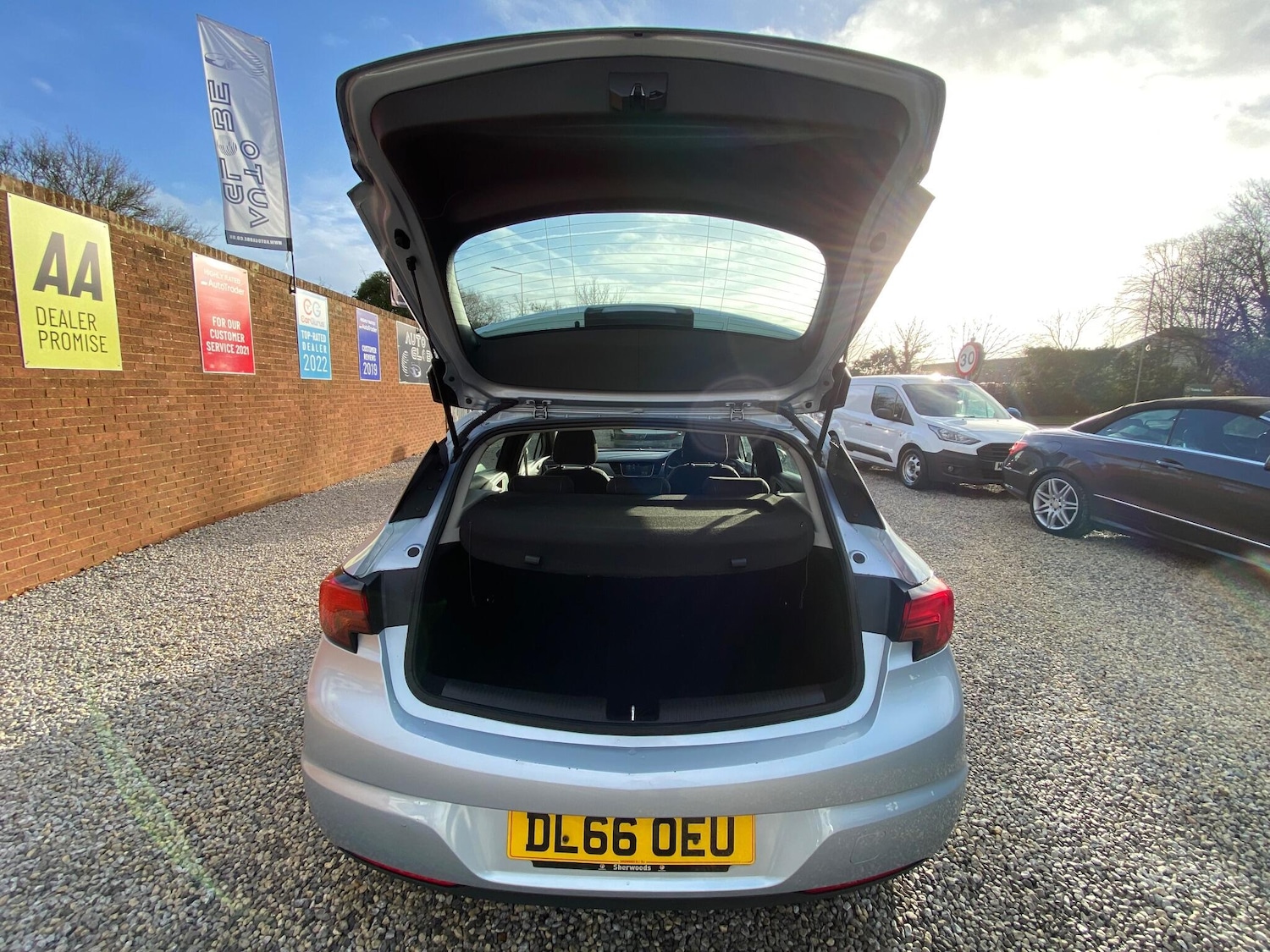 Used Vauxhall Astra 2016 for sale - 77175636: Photo 14