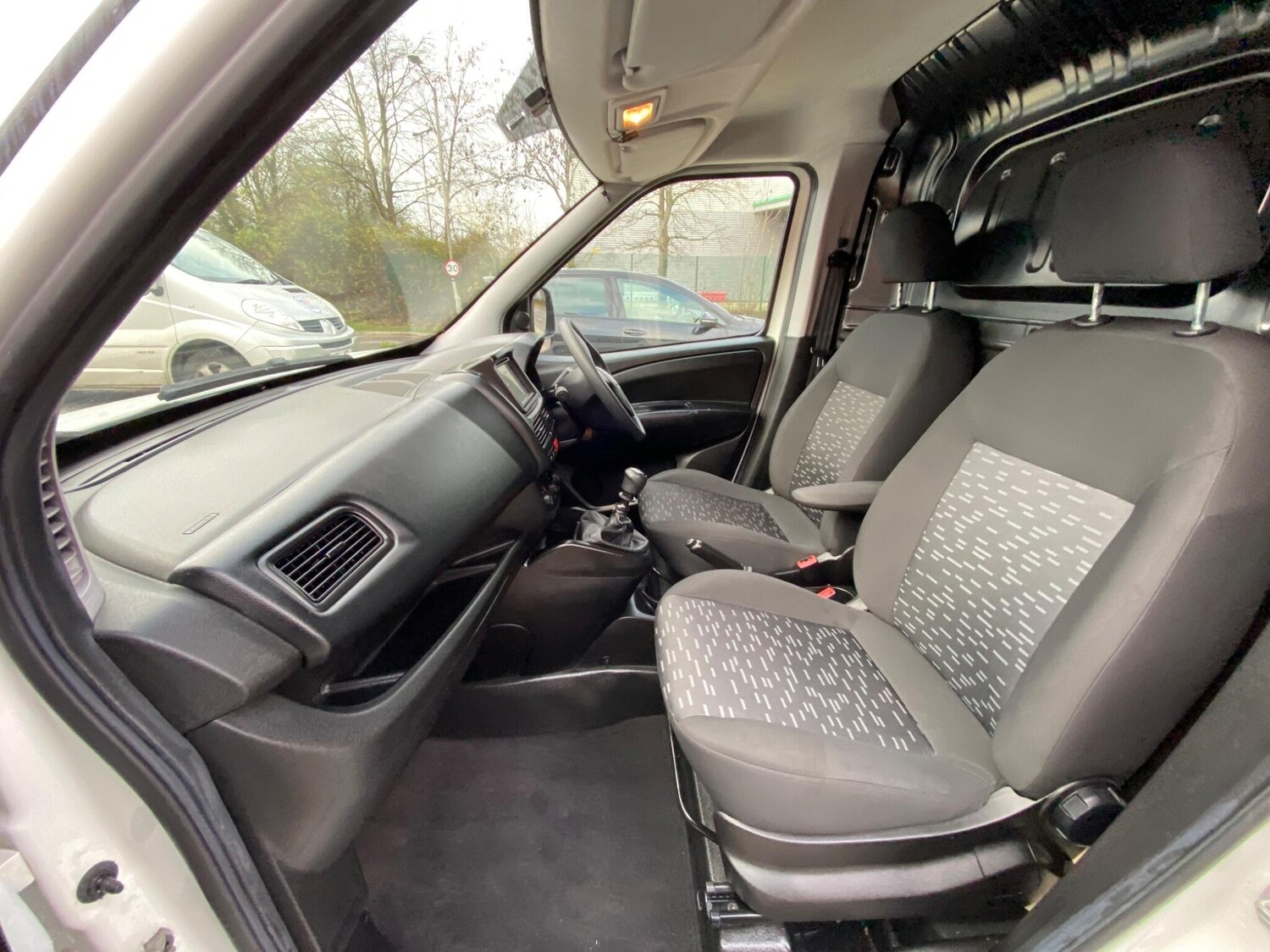 Used Vauxhall Combo 2018 for sale - 76592284: Photo 37