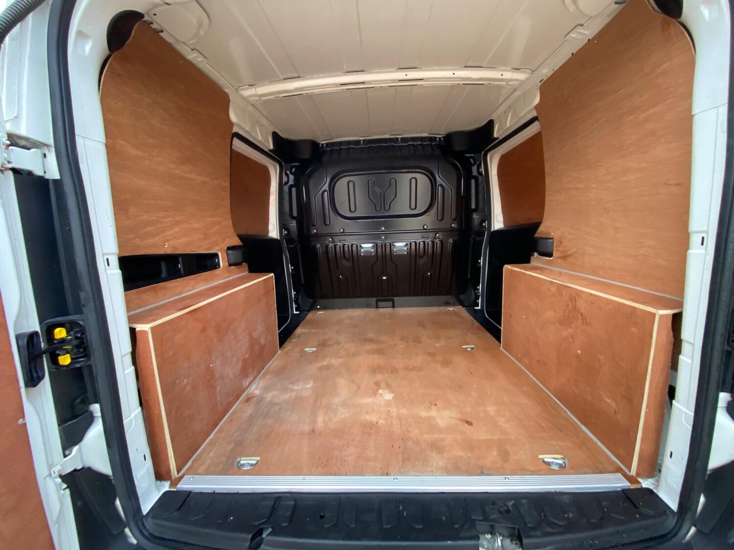 Used Vauxhall Combo 2018 for sale - 76592284: Photo 44