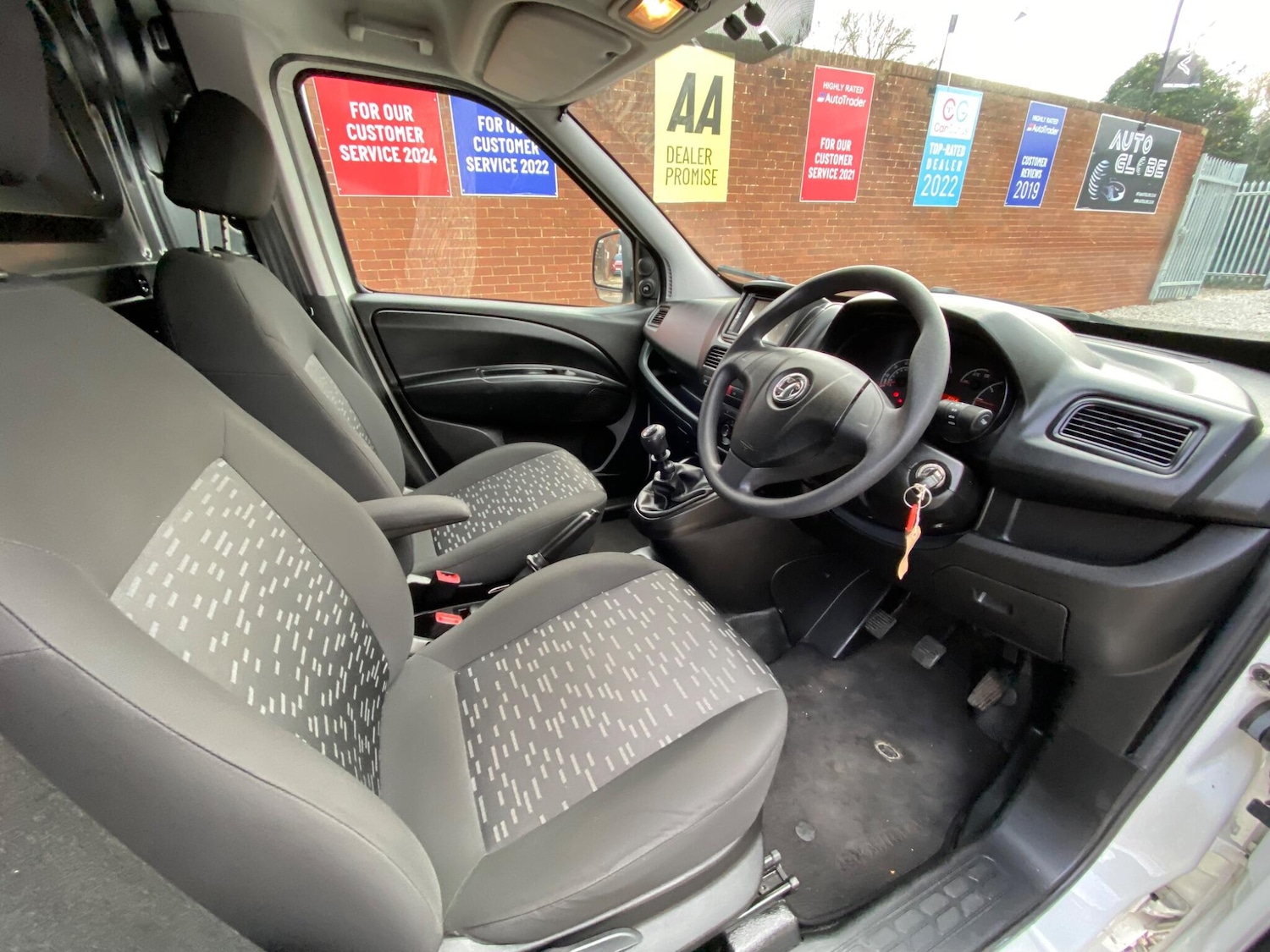 Used Vauxhall Combo 2018 for sale - 76592284: Photo 8