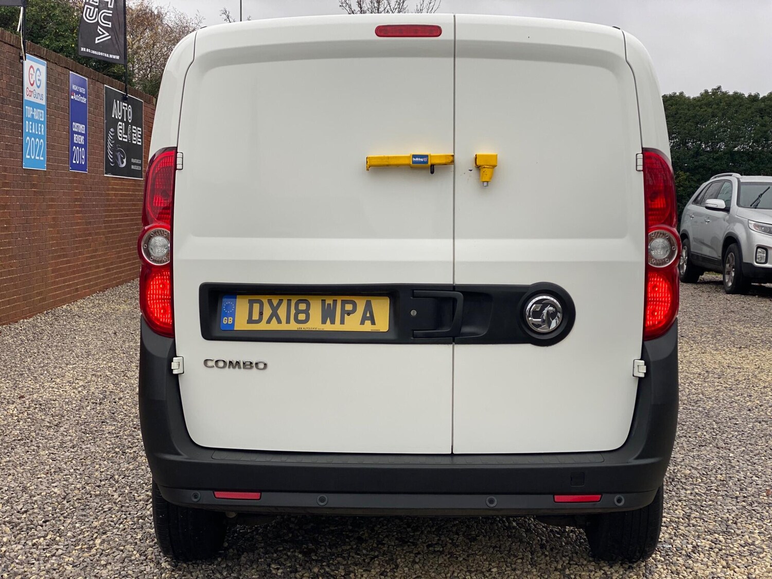 Used Vauxhall Combo 2018 for sale - 76592284: Photo 9