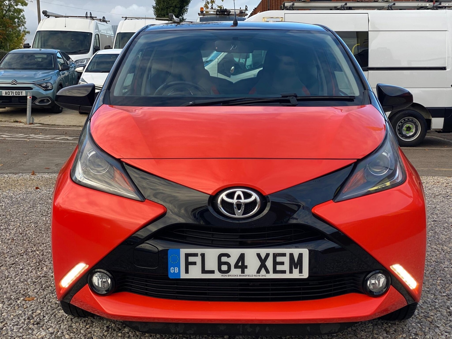 Used Toyota AYGO 2015 for sale - 76337668: Photo 11