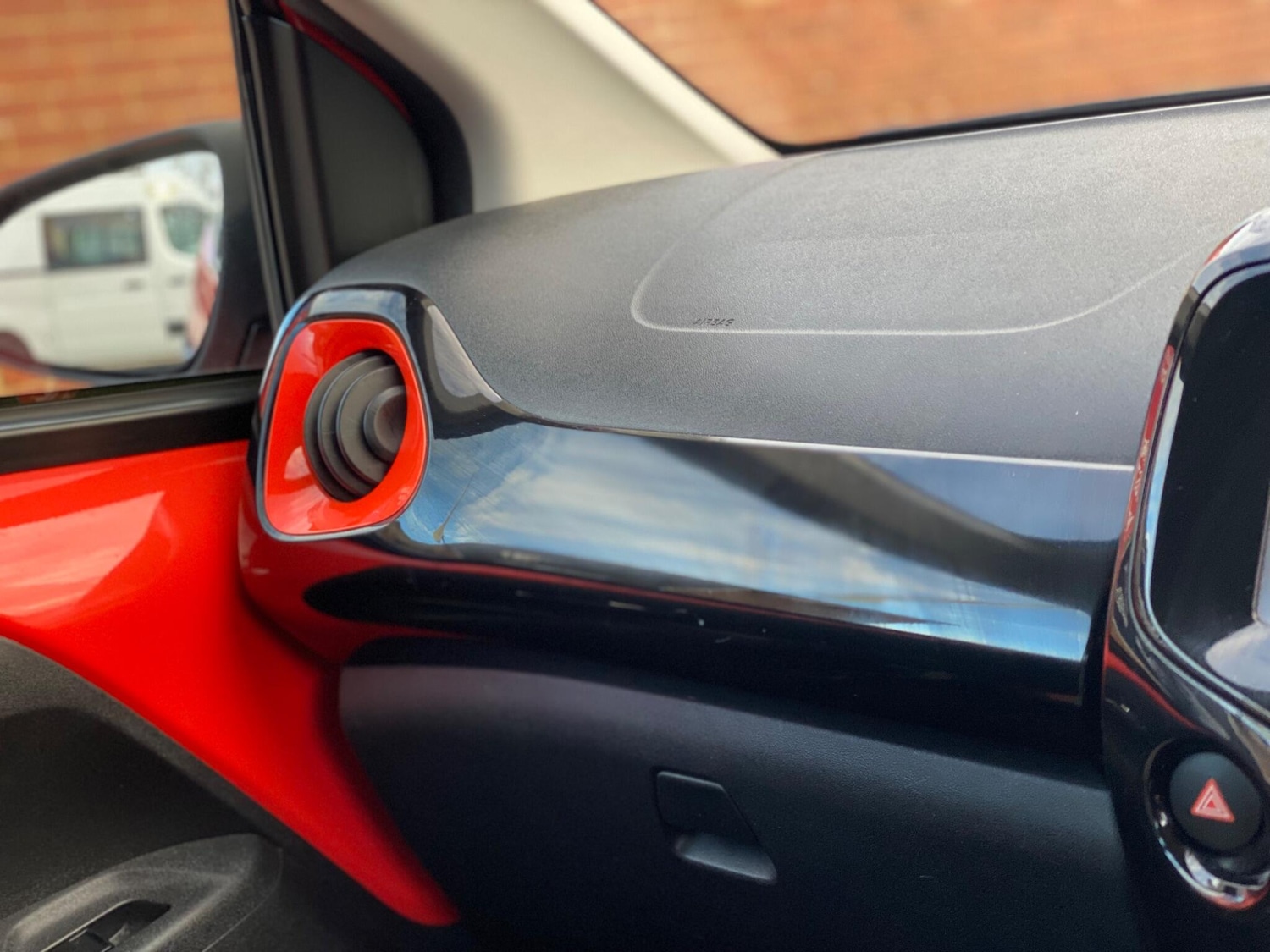 Used Toyota AYGO 2015 for sale - 76337668: Photo 52