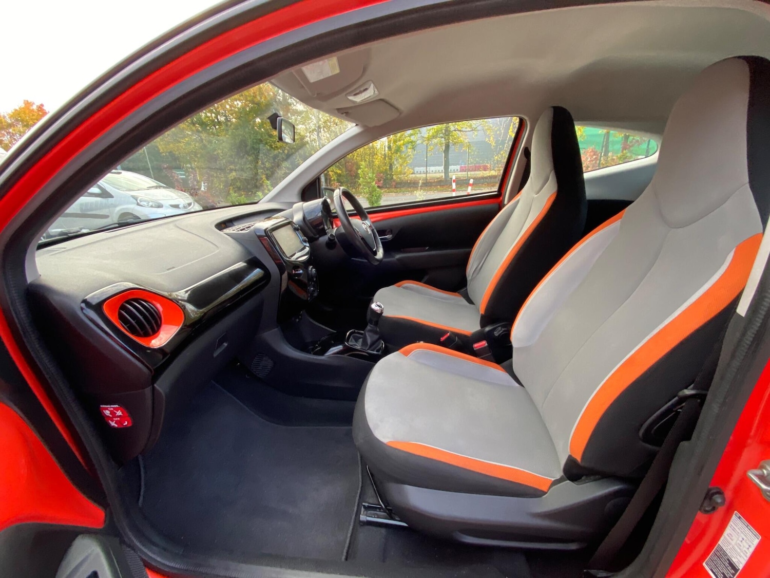 Used Toyota AYGO 2015 for sale - 76337668: Photo 9