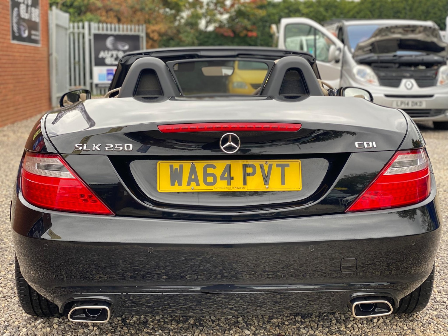 Used Mercedes-Benz SLK 2014 for sale - 76136462: Photo 17