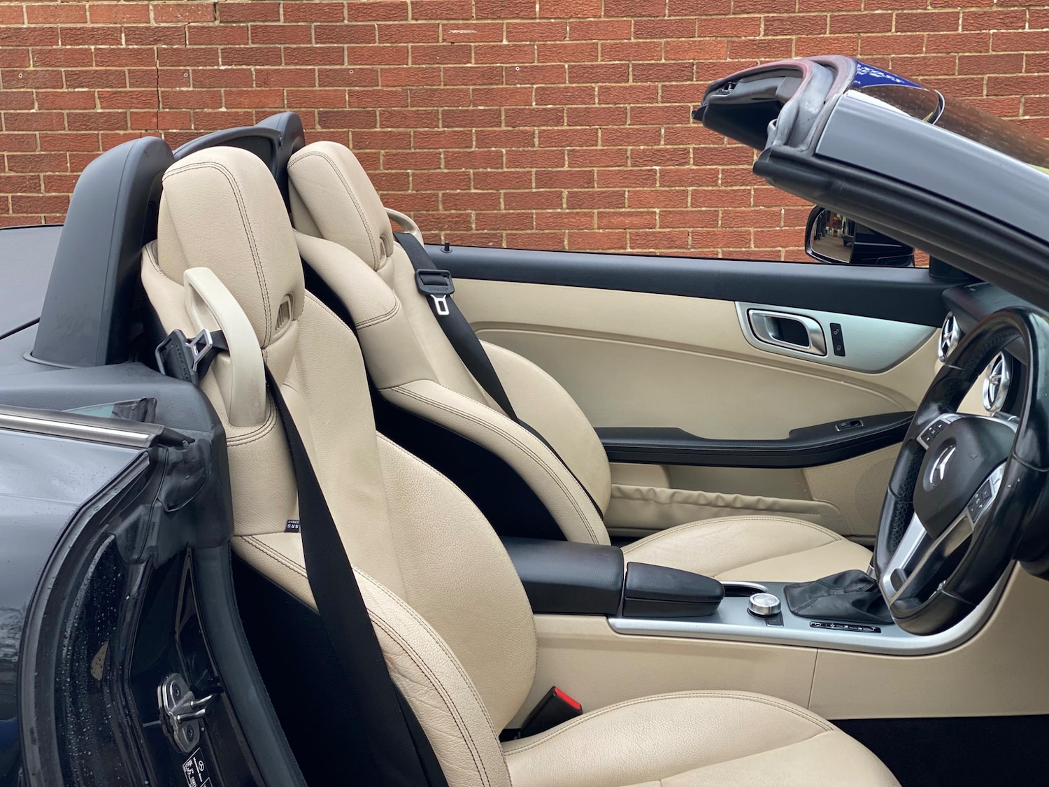 Used Mercedes-Benz SLK 2014 for sale - 76136462: Photo 29