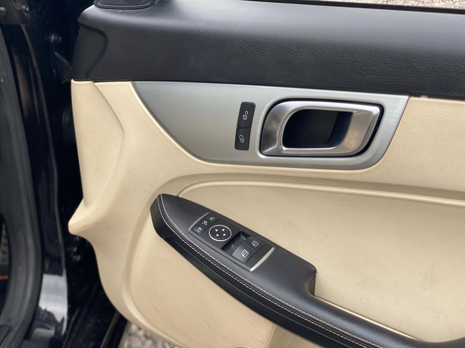 Used Mercedes-Benz SLK 2014 for sale - 76136462: Photo 32