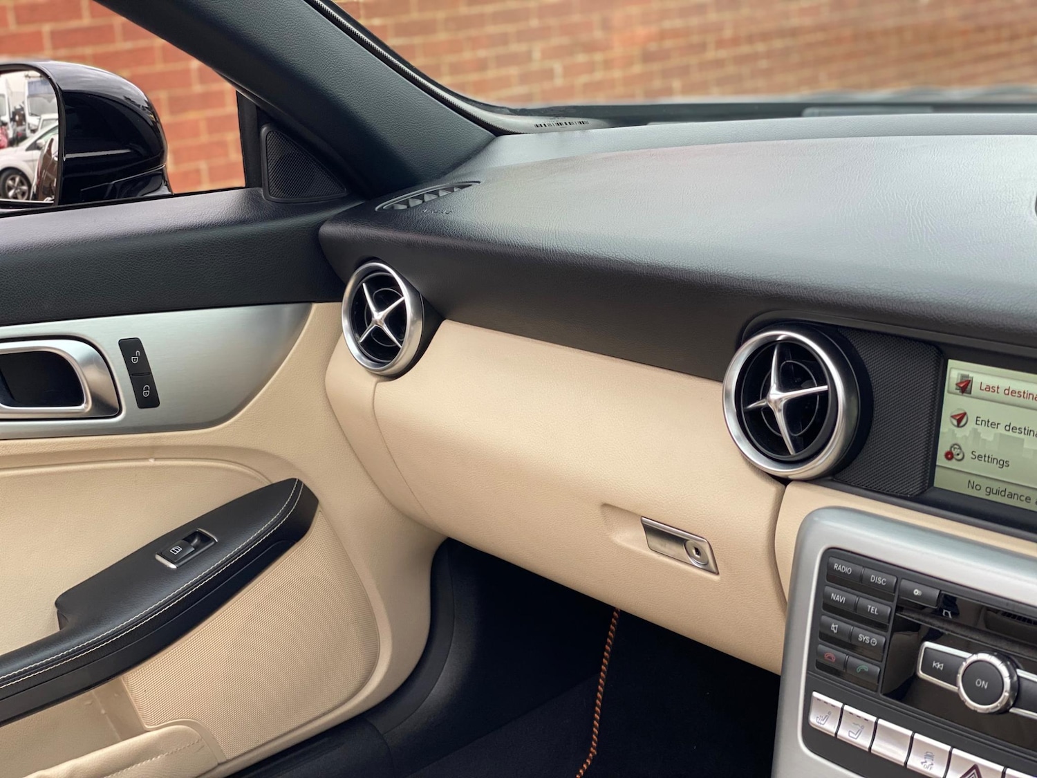 Used Mercedes-Benz SLK 2014 for sale - 76136462: Photo 55