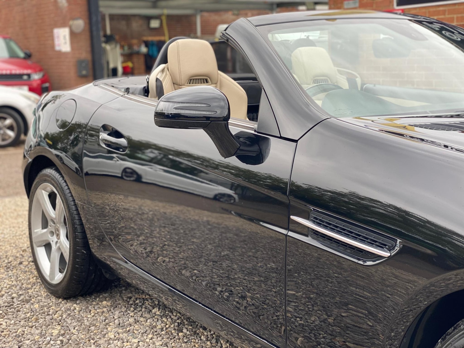 Used Mercedes-Benz SLK 2014 for sale - 76136462: Photo 9