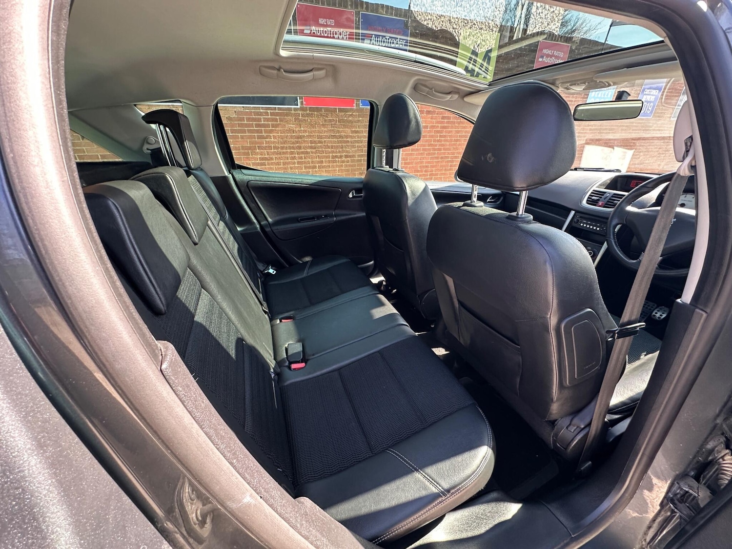 Used Peugeot 207 2011 for sale - 78020402: Photo 23