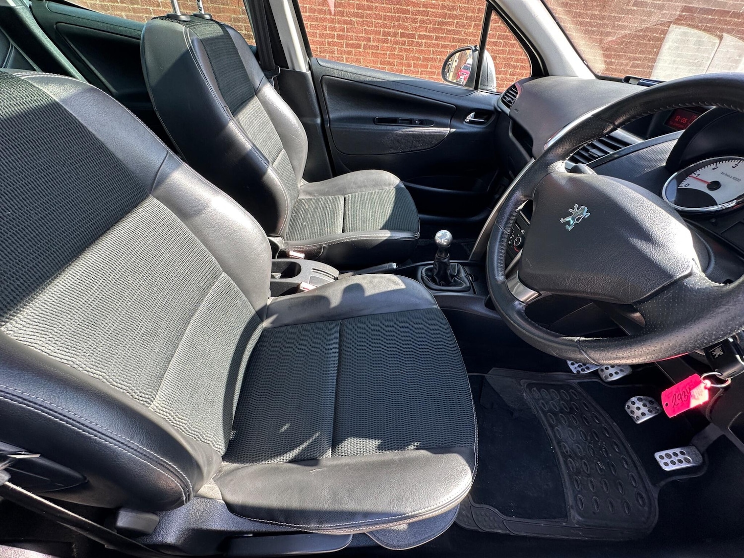 Used Peugeot 207 2011 for sale - 78020402: Photo 27