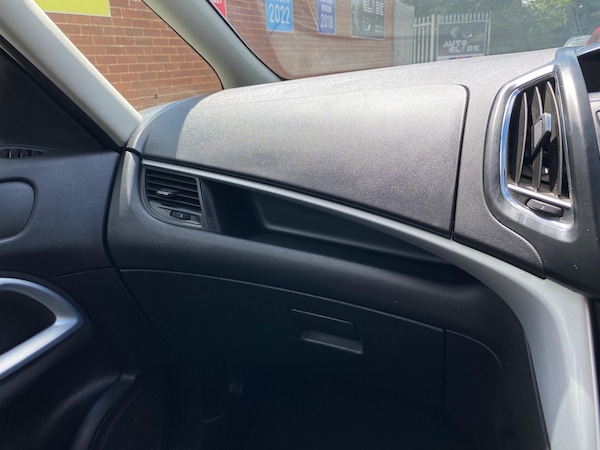 Used Vauxhall Zafira Tourer 2015 for sale - 75478069: Photo 48