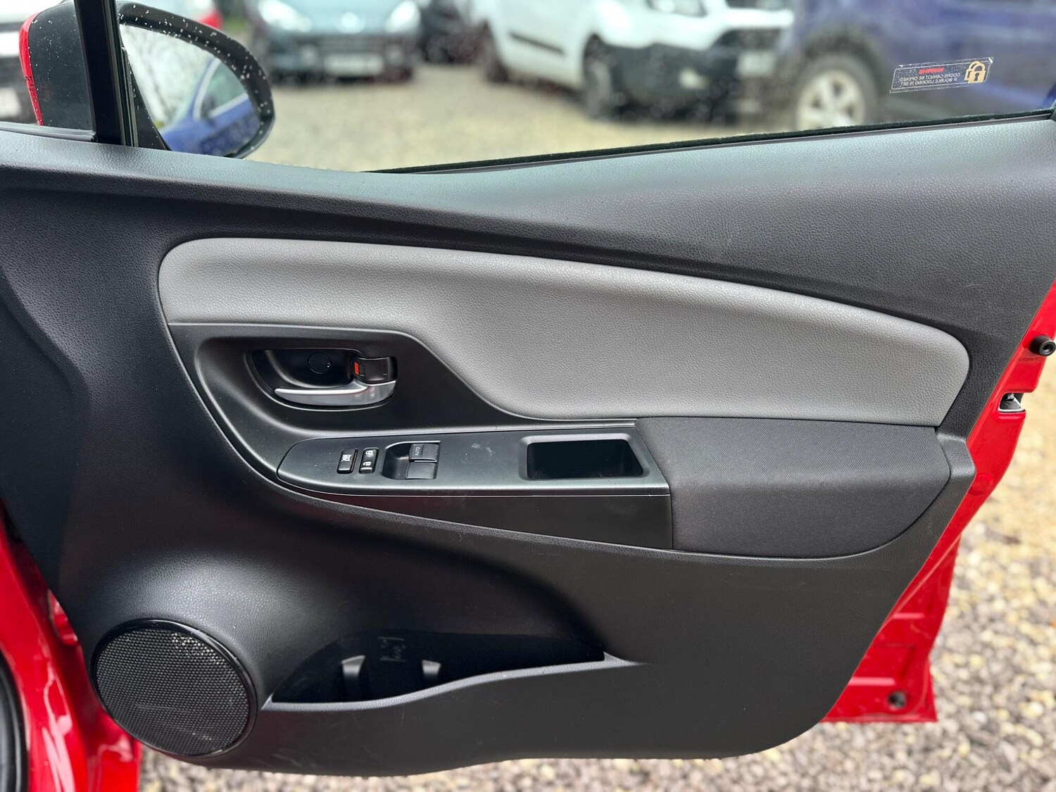 Used Toyota Yaris 2019 for sale - 77074115: Photo 28