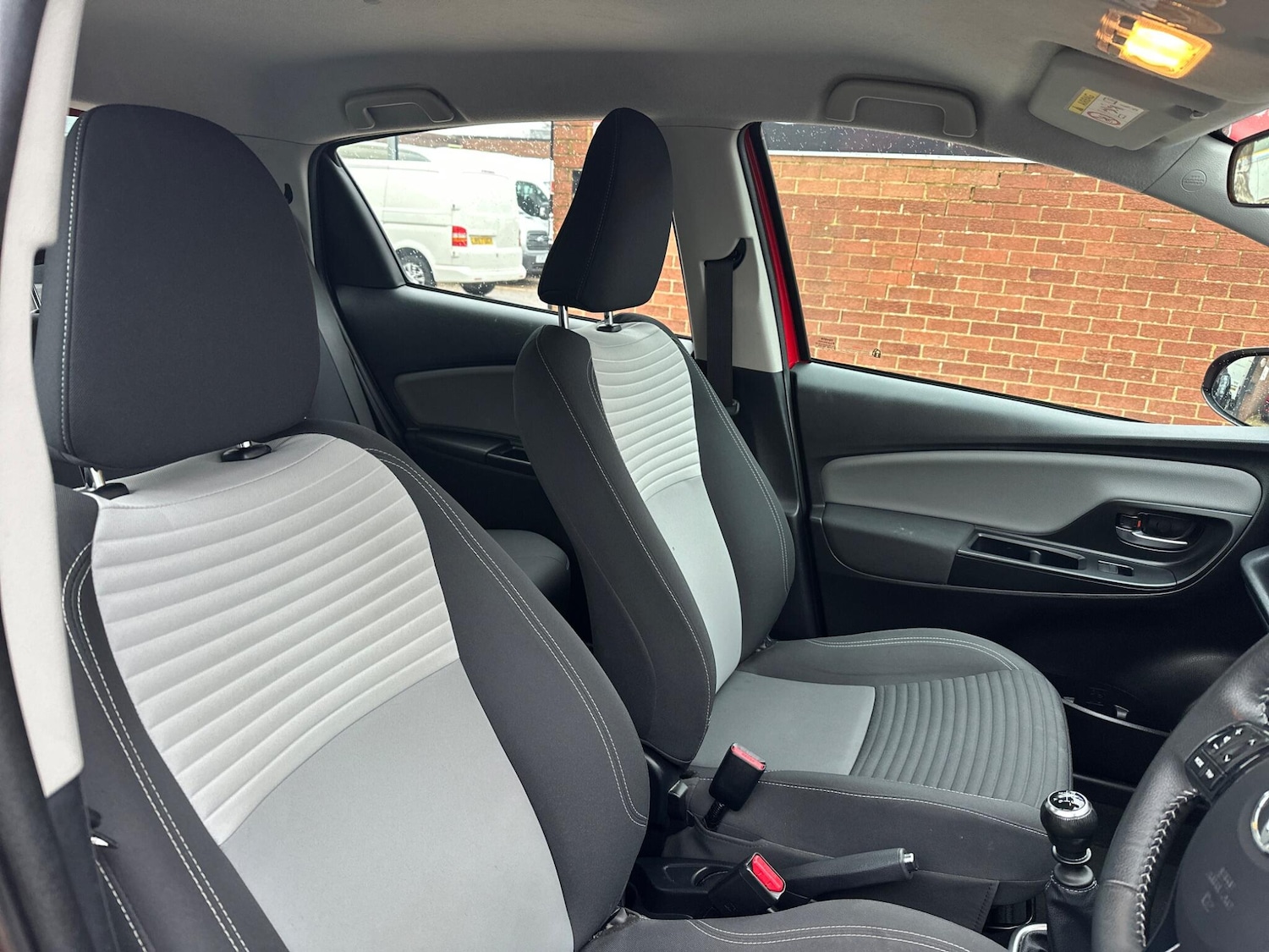 Used Toyota Yaris 2019 for sale - 77074115: Photo 29