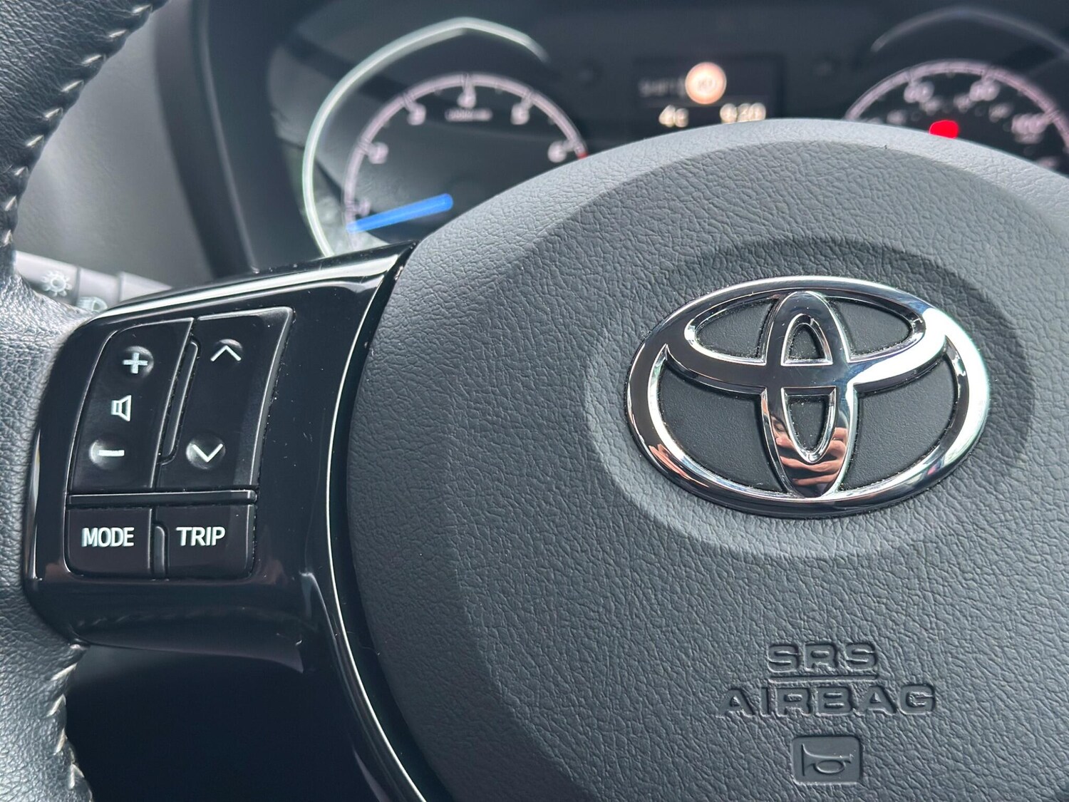 Used Toyota Yaris 2019 for sale - 77074115: Photo 46