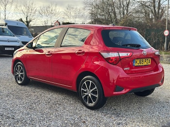 Used Toyota Yaris 2019 for sale - 77074115: Photo