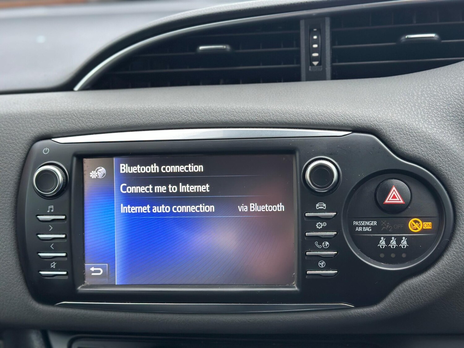 Used Toyota Yaris 2019 for sale - 77074115: Photo 57