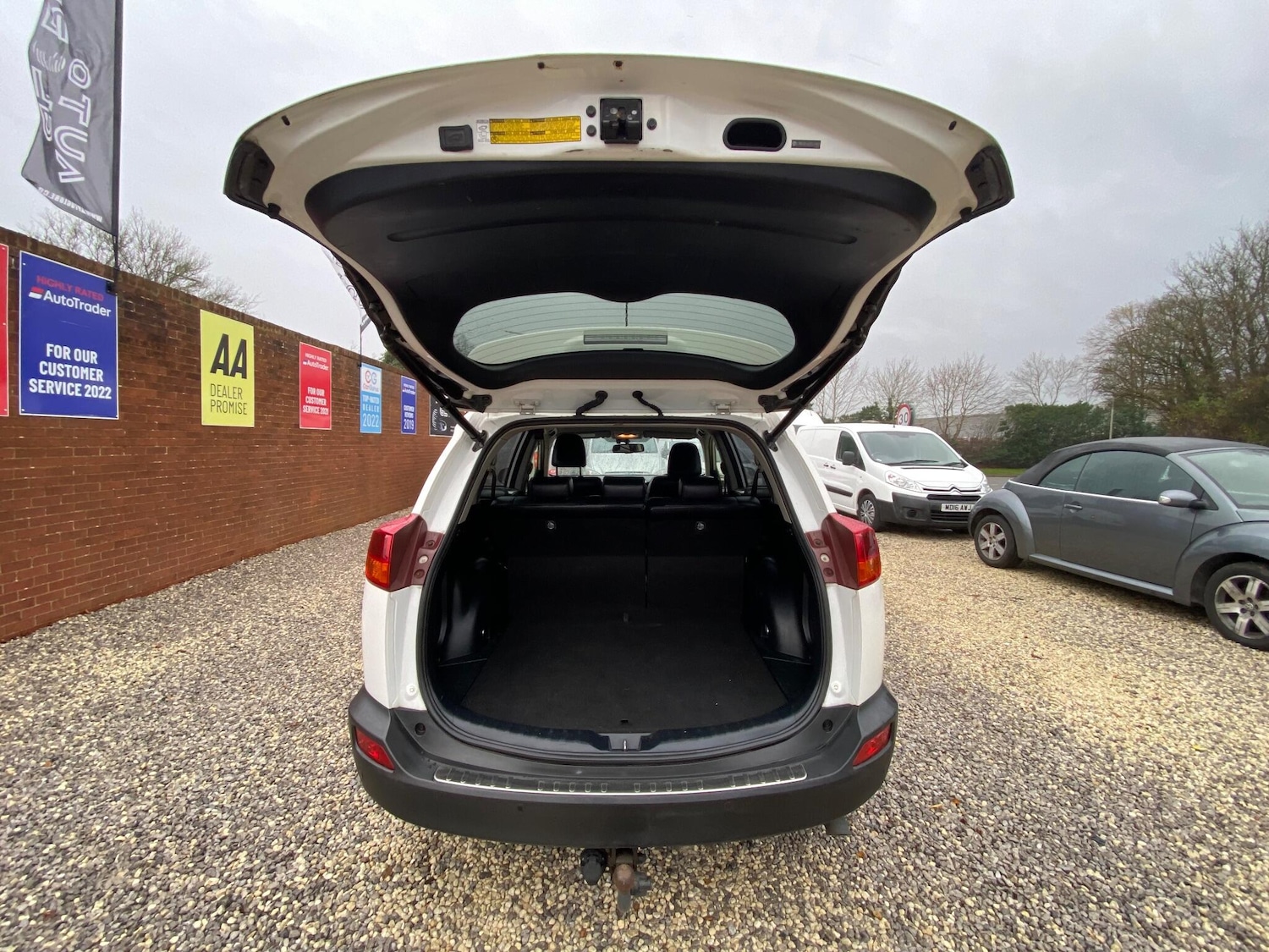 Used Toyota RAV4 2013 for sale - 76866247: Photo 16