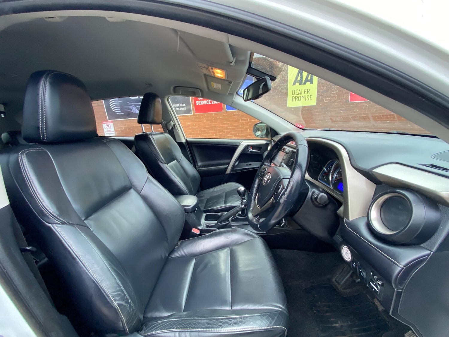 Used Toyota RAV4 2013 for sale - 76866247: Photo 32