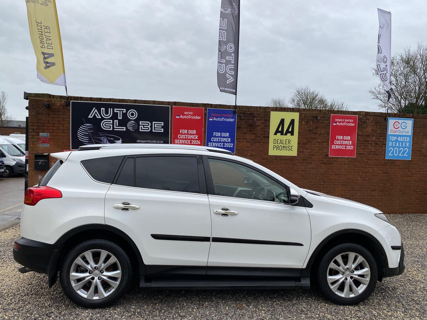 Used Toyota RAV4 2013 for sale - 76866247: Photo 6