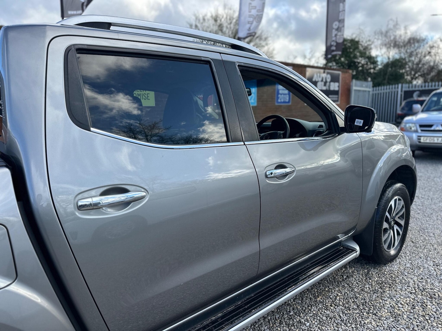 Used Nissan Navara 2017 for sale - 77441031: Photo 15