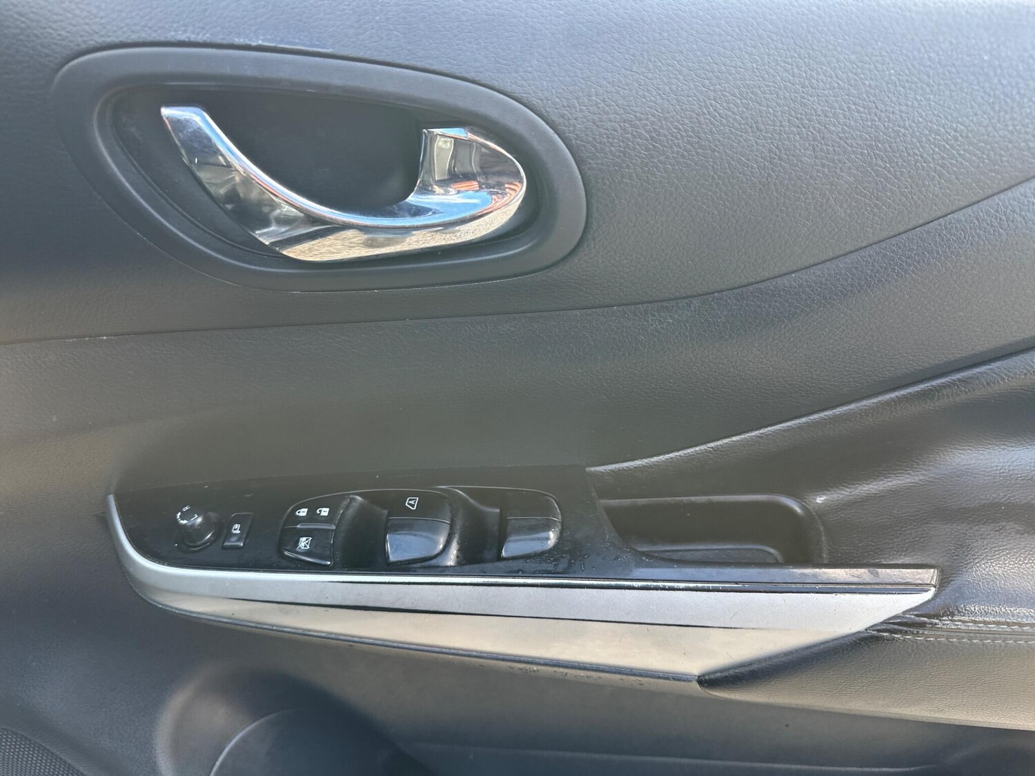 Used Nissan Navara 2017 for sale - 77441031: Photo 24