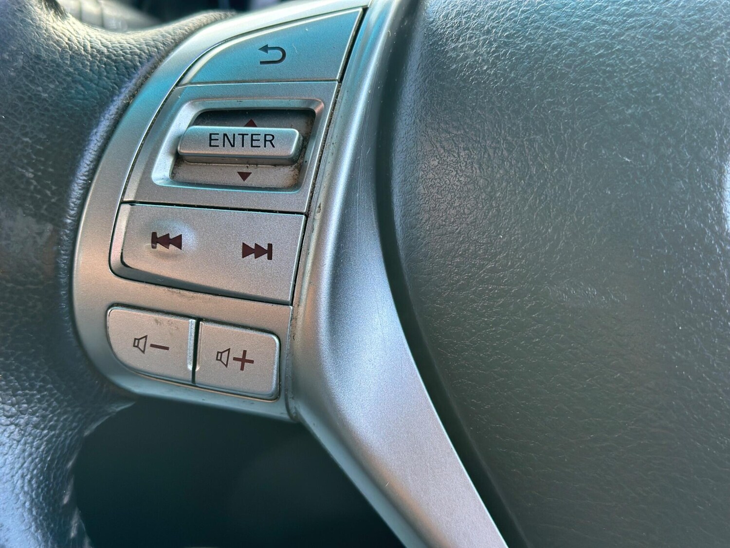 Used Nissan Navara 2017 for sale - 77441031: Photo 49