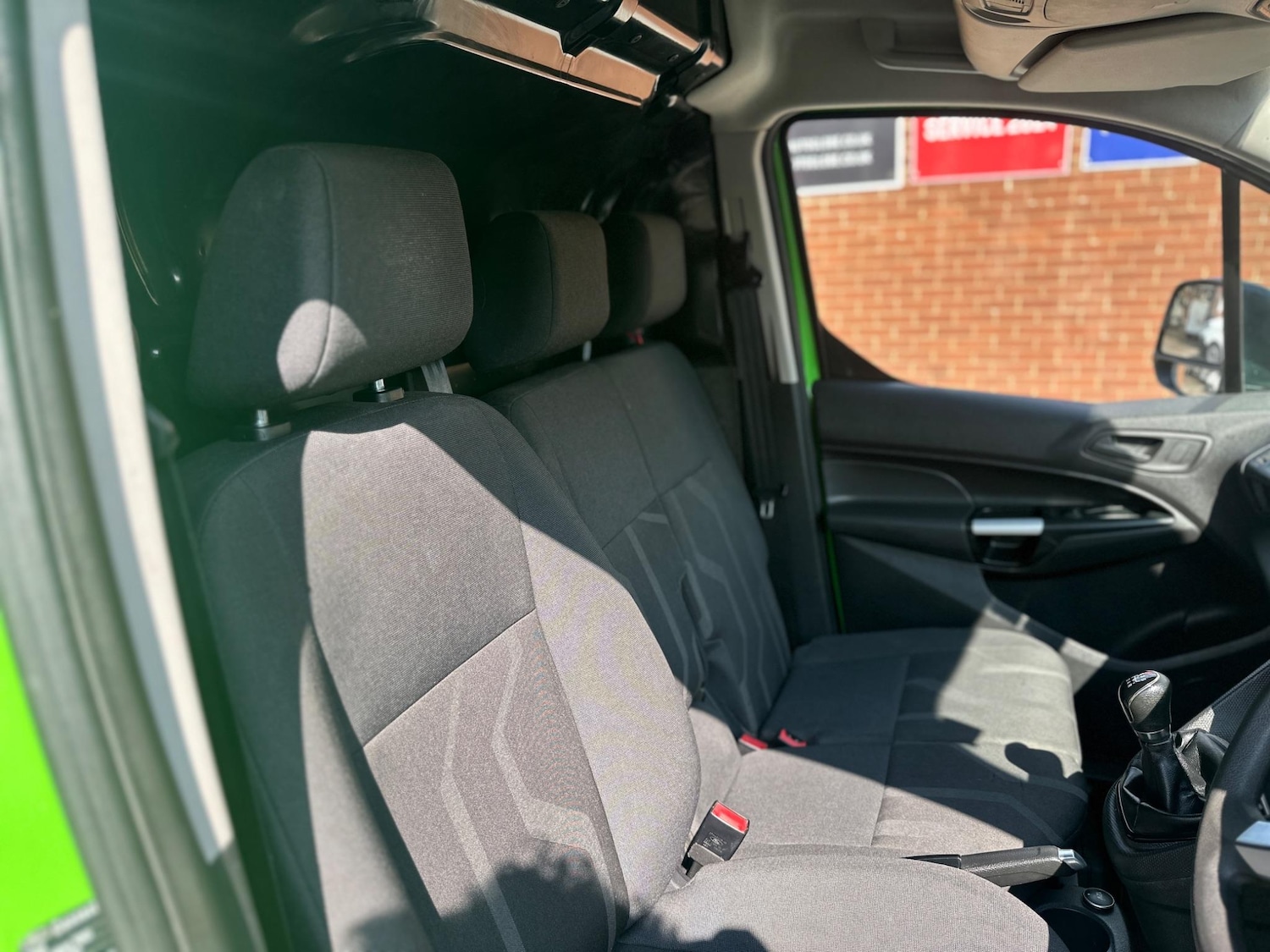 Used Ford Transit Connect 2018 for sale - 76992731: Photo 10