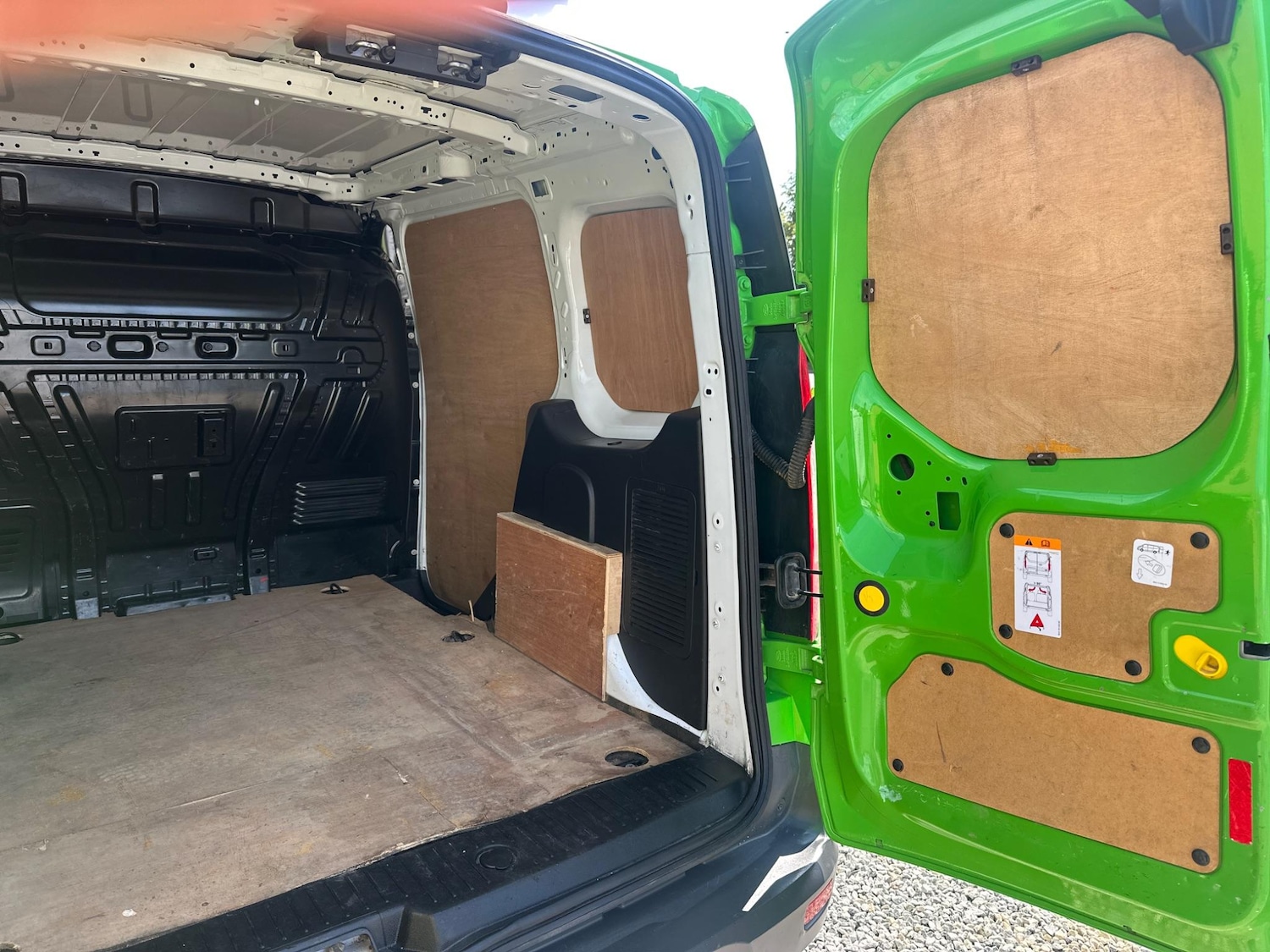 Used Ford Transit Connect 2018 for sale - 76992731: Photo 24