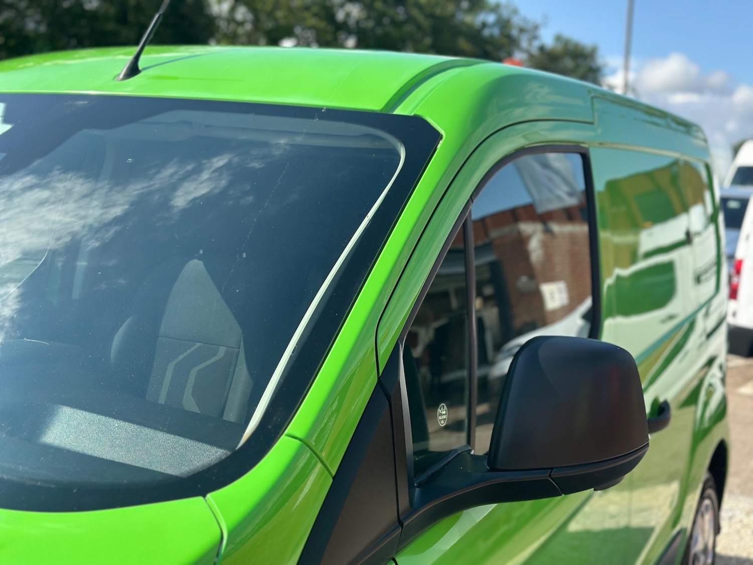 Used Ford Transit Connect 2018 for sale - 76992731: Photo 38