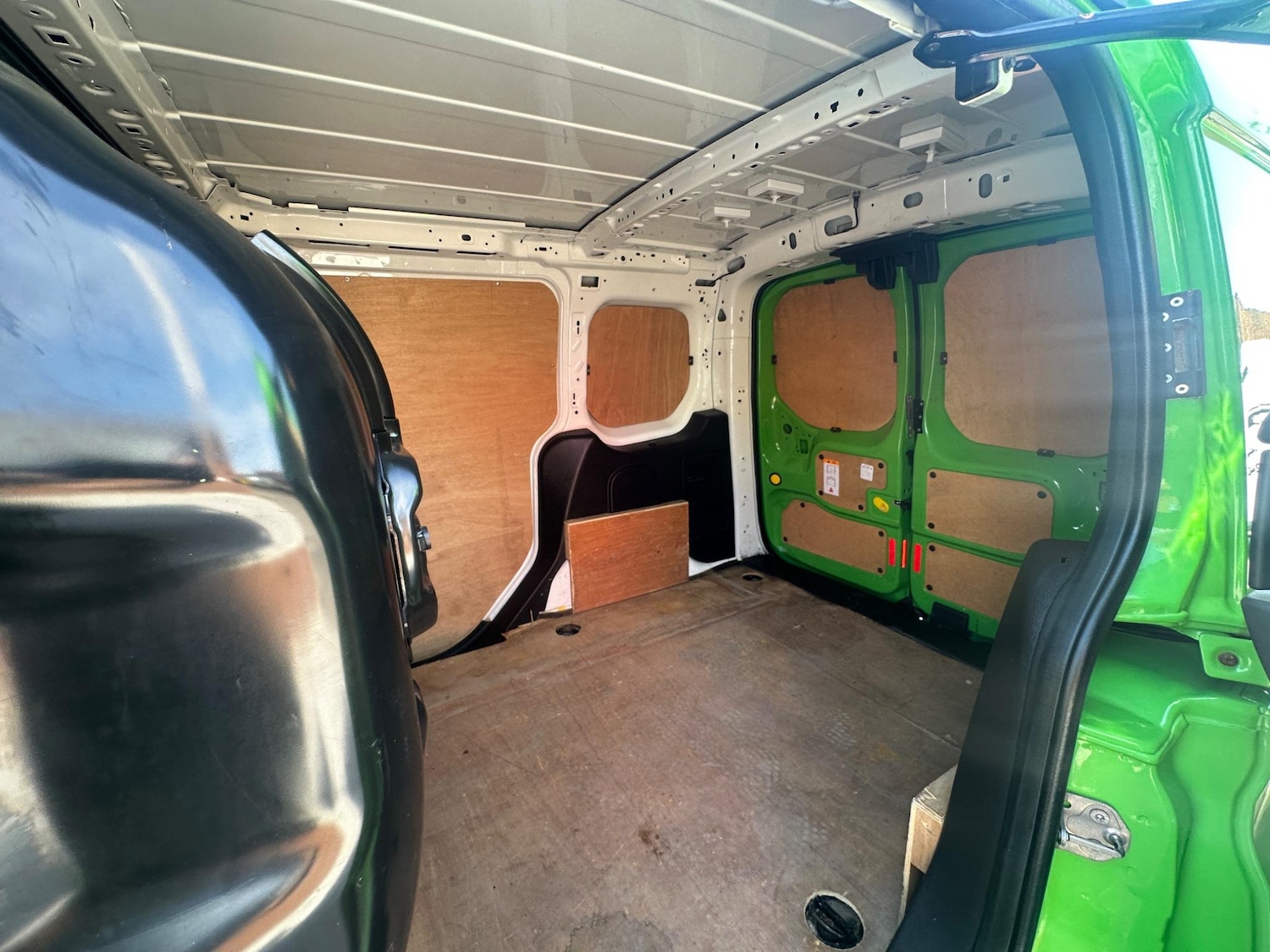 Used Ford Transit Connect 2018 for sale - 76992731: Photo 8