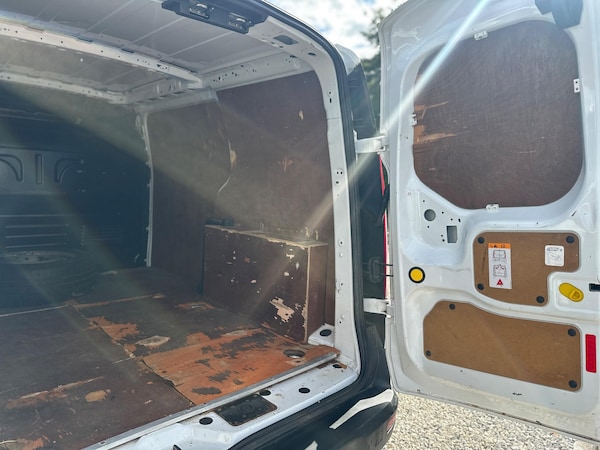 Used Ford Transit Connect 2018 for sale - 73329399: Photo 26
