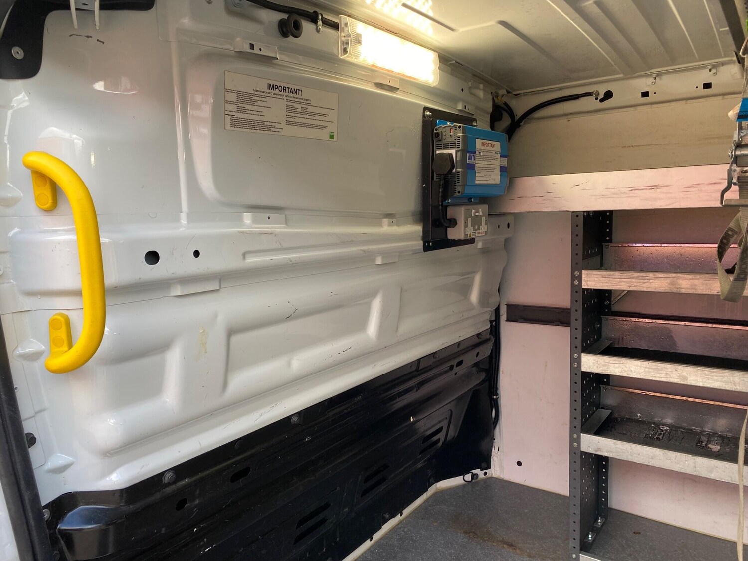 Used Vauxhall Vivaro 2019 for sale - 76632627: Photo 9