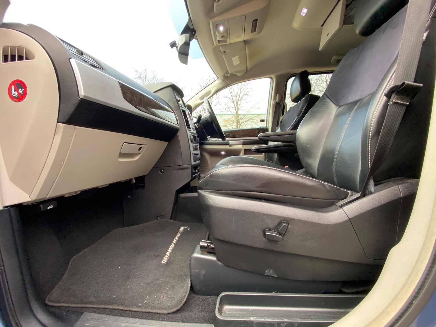 Used Chrysler Grand Voyager 2012 for sale - 76512473: Photo 54