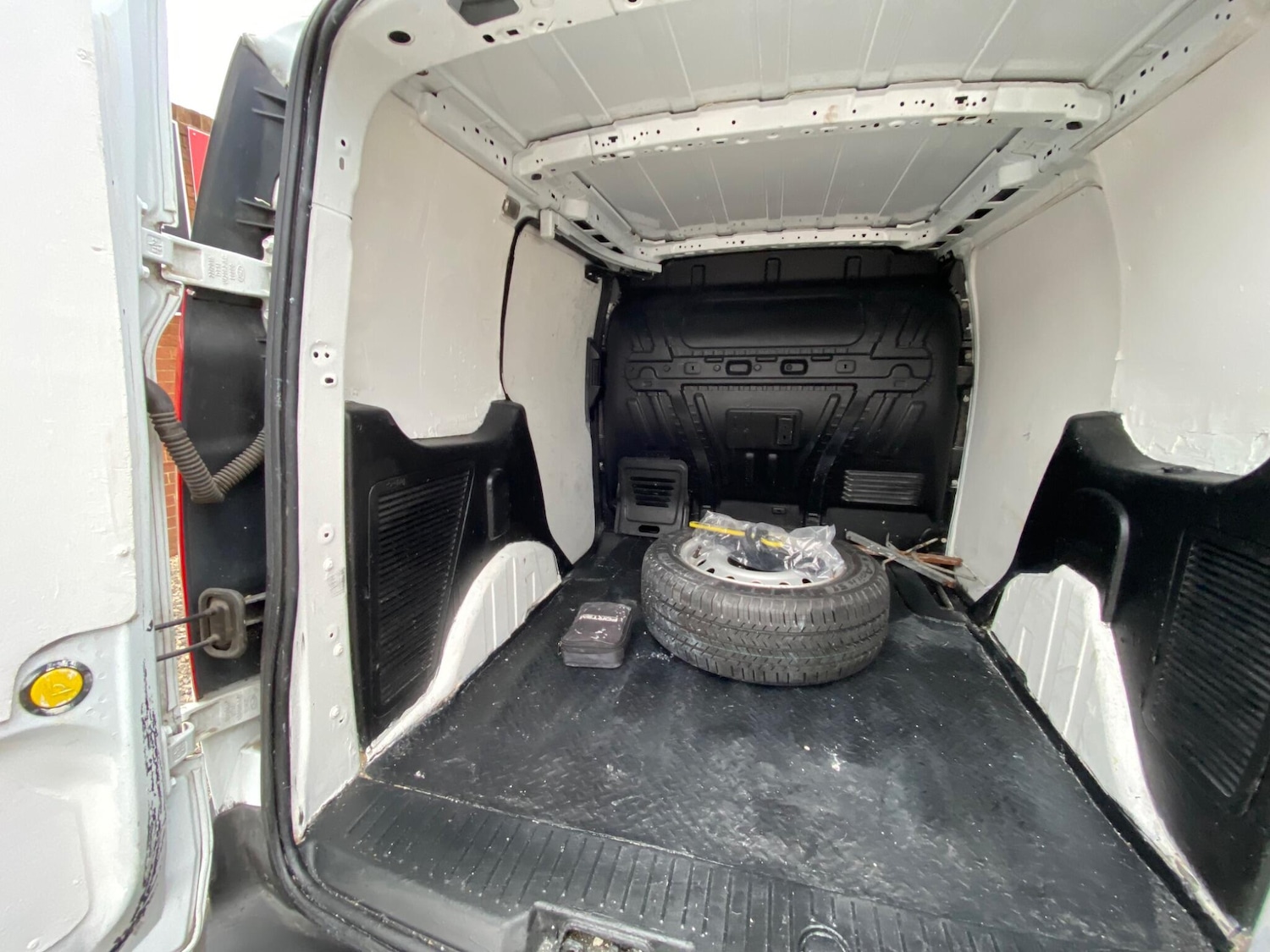 Used Ford Transit Connect 2016 for sale - 76562236: Photo 36