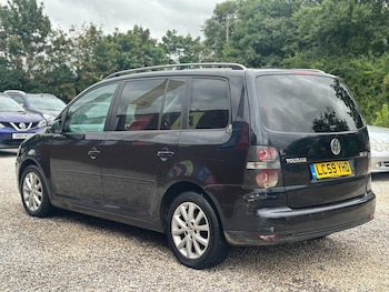 Used Volkswagen Touran 2009 for sale - 75464263: Photo