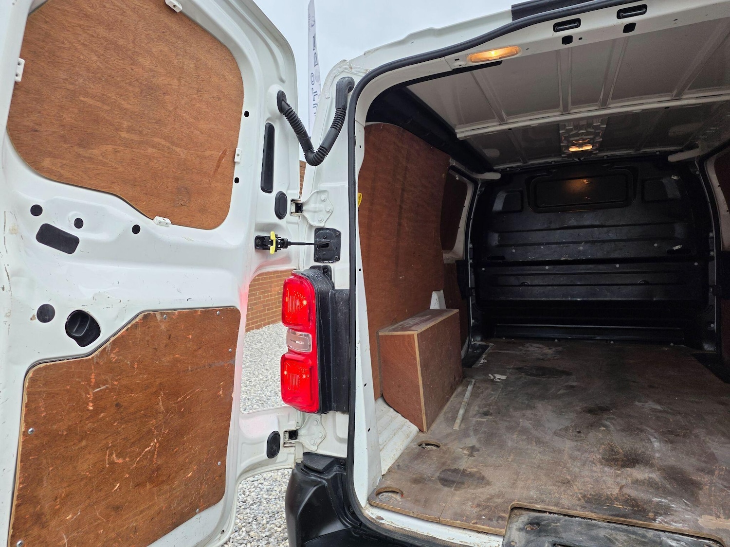 Used Vauxhall Vivaro 2019 for sale - 77345376: Photo 42