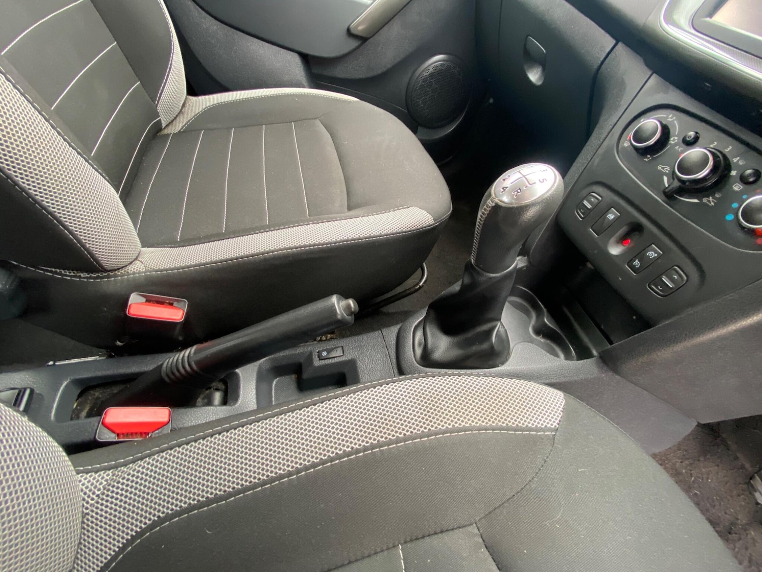 Used Dacia Sandero Stepway for sale - 77684172: Photo 47