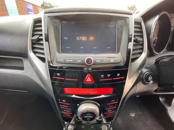 Used Ssangyong Tivoli 2015 for sale - 76071532: Photo 34