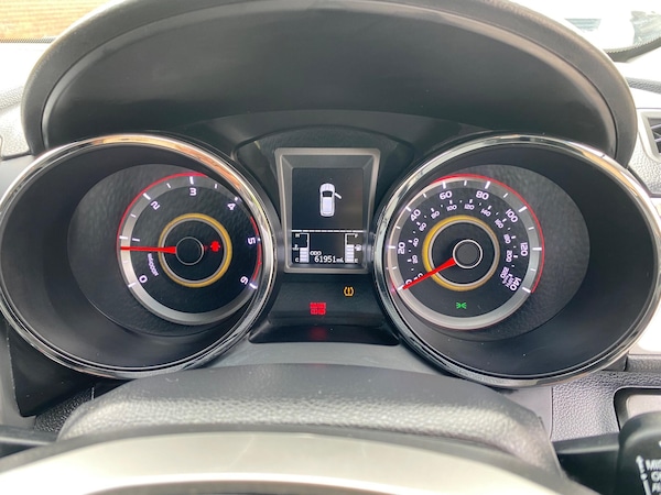 Used Ssangyong Tivoli 2015 for sale - 76071532: Photo 36