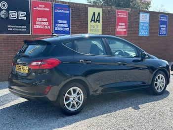 Used Ford Fiesta 2018 for sale - 79484924: Photo