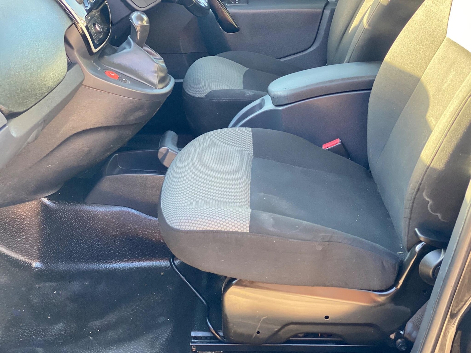 Used Renault Kangoo 2018 for sale - 77320835: Photo 47