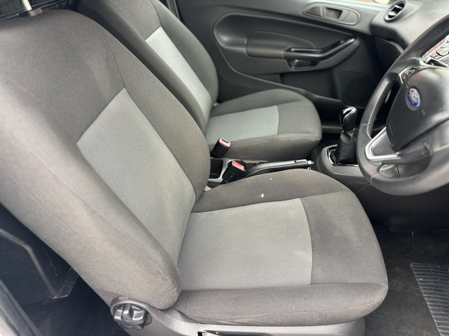 Used Ford Fiesta 2016 for sale - 77854022: Photo 24