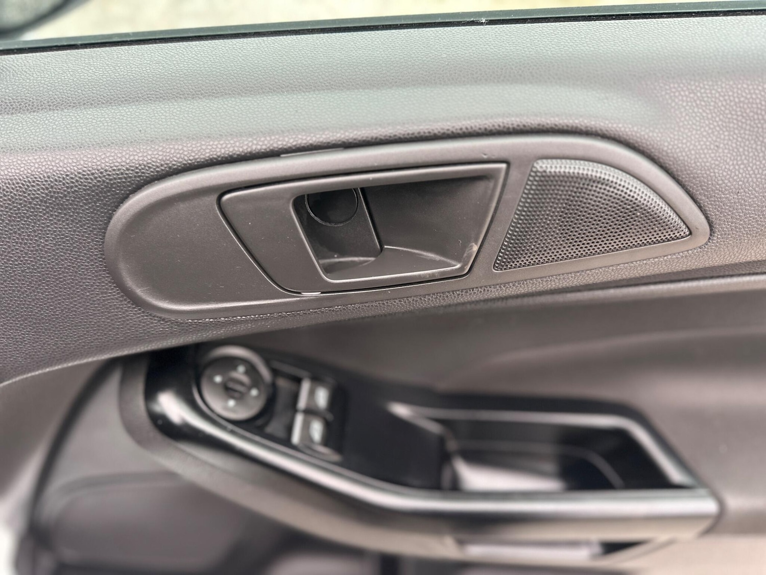 Used Ford Fiesta 2016 for sale - 77854022: Photo 29