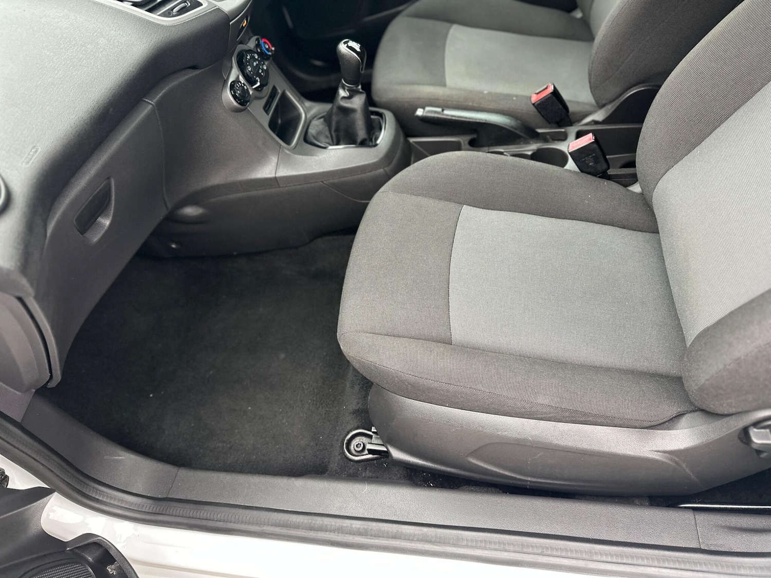 Used Ford Fiesta 2016 for sale - 77854022: Photo 35