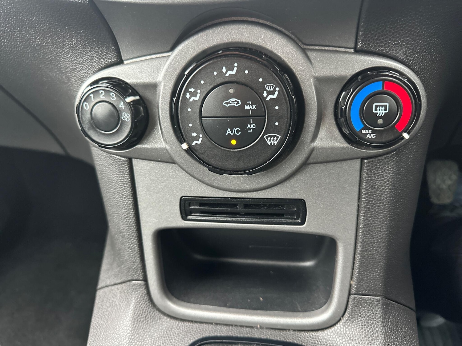 Used Ford Fiesta 2016 for sale - 77854022: Photo 44