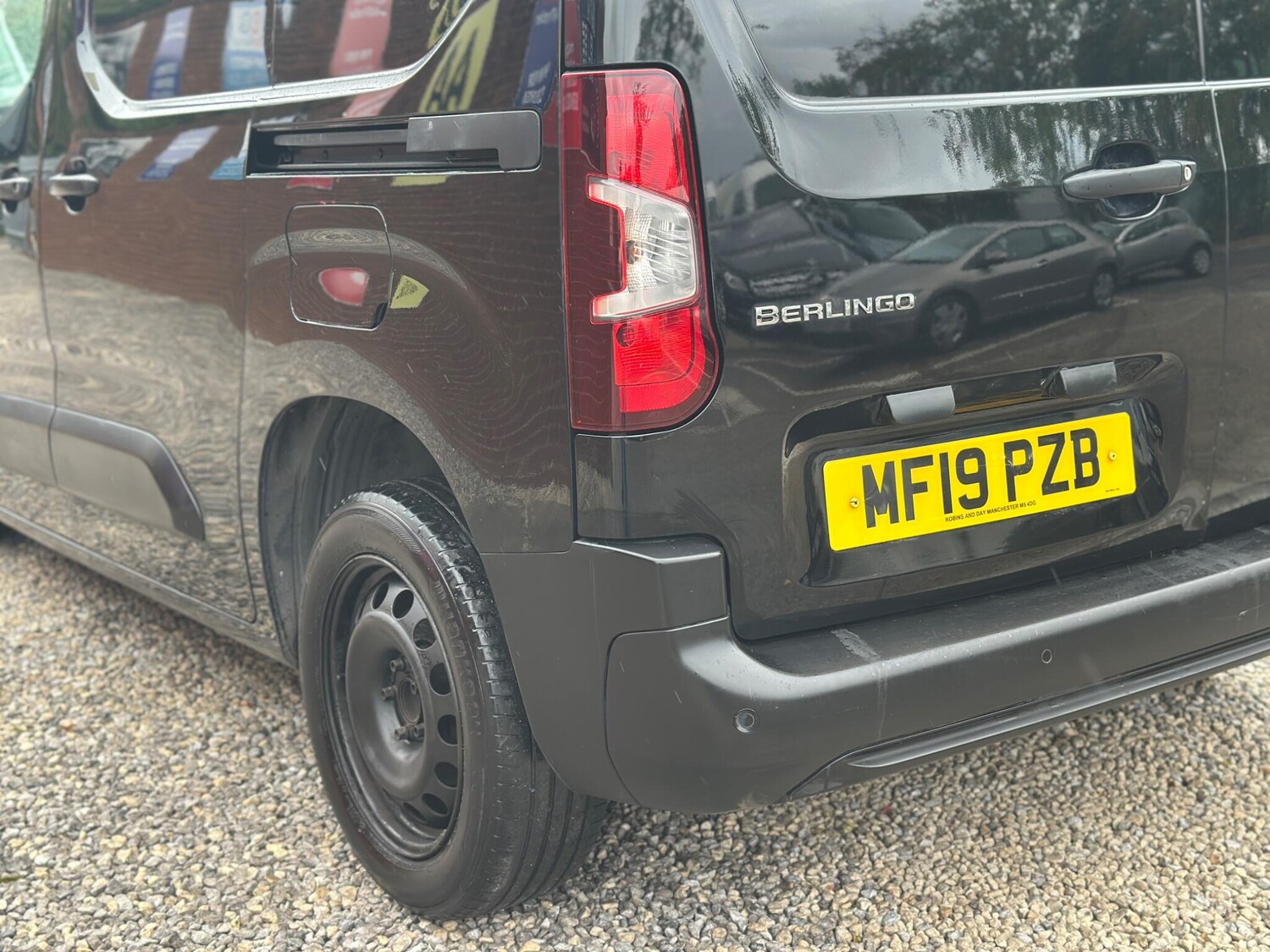 Vehicle 21