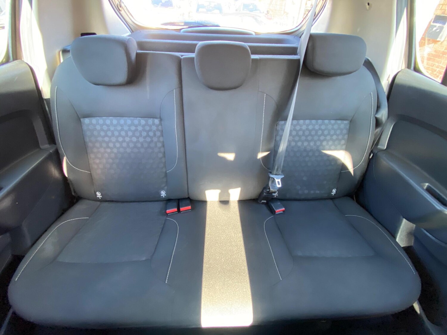 Used Dacia Sandero 2015 for sale - 77549428: Photo 11