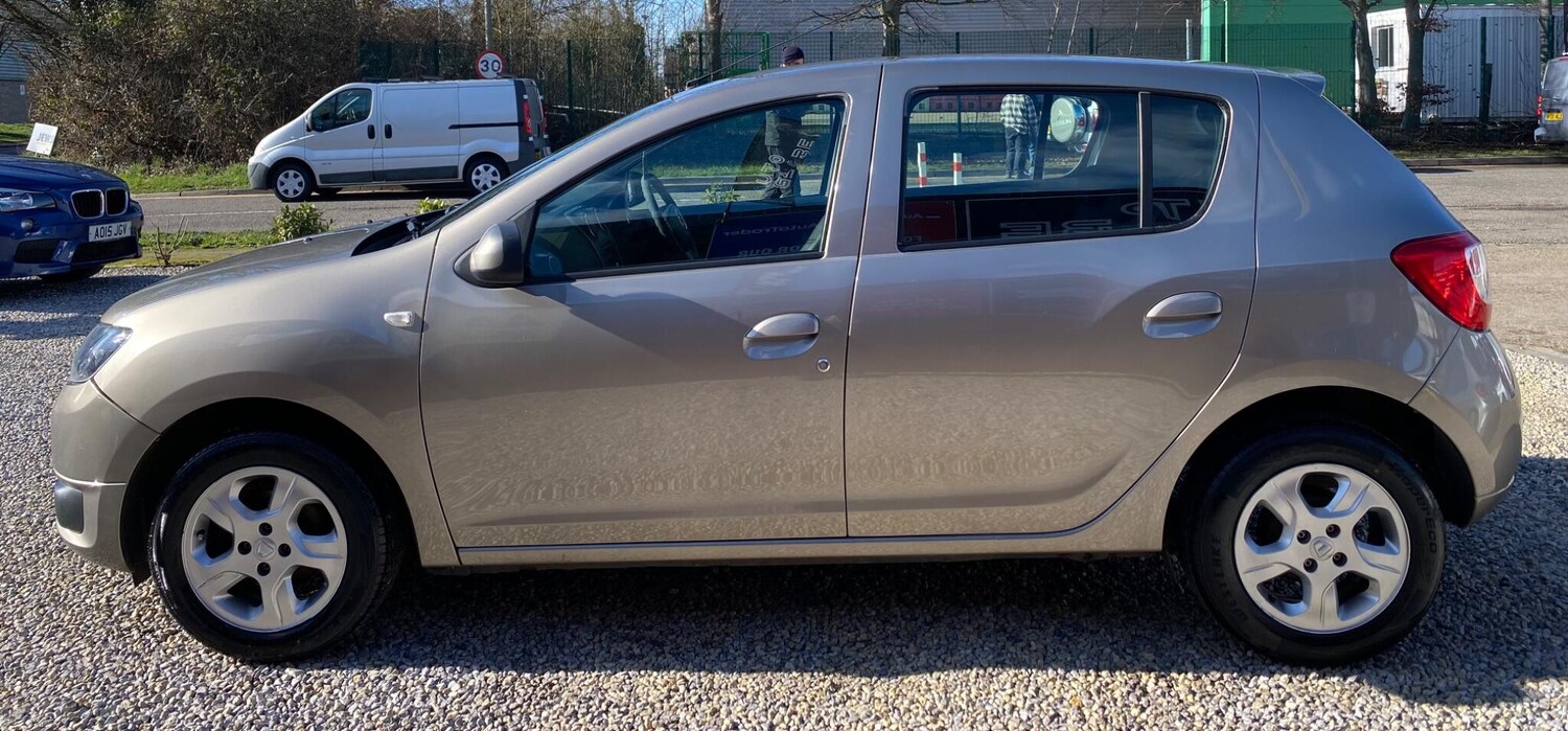 Used Dacia Sandero 2015 for sale - 77549428: Photo 26