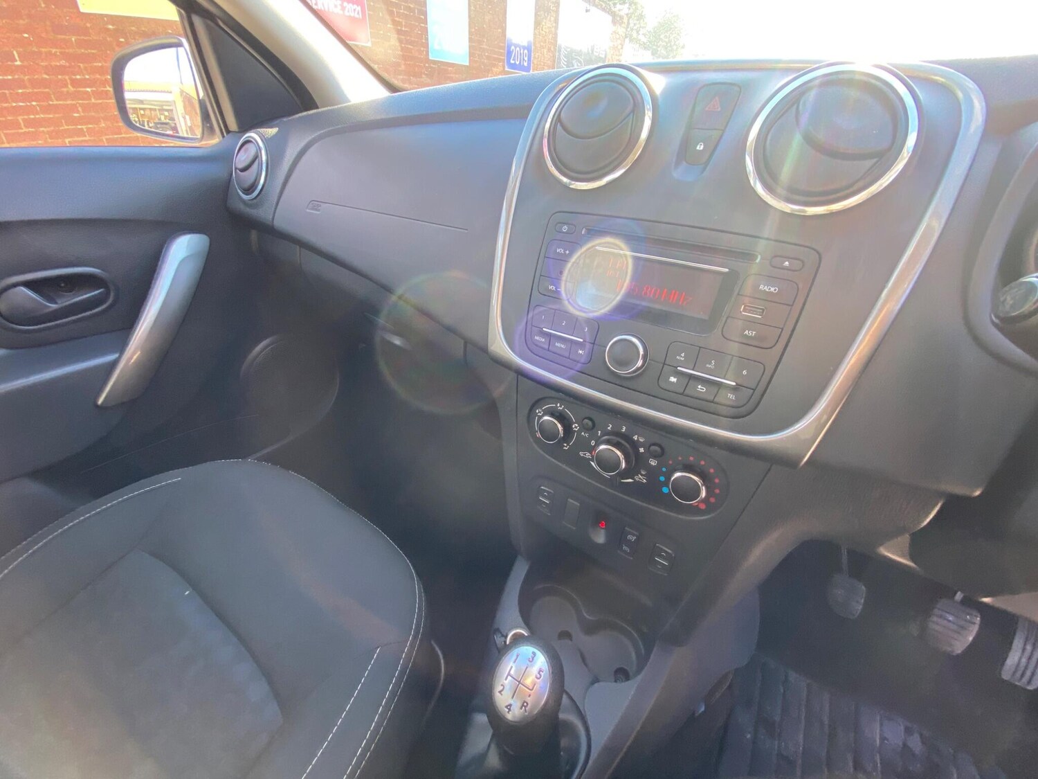 Used Dacia Sandero 2015 for sale - 77549428: Photo 40